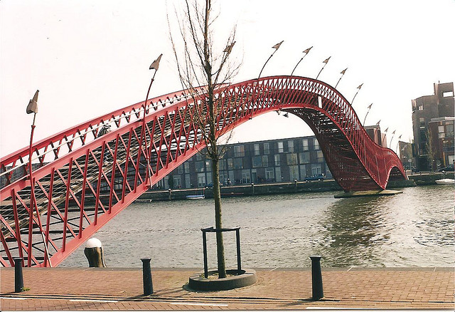 Python Bridge, Holland